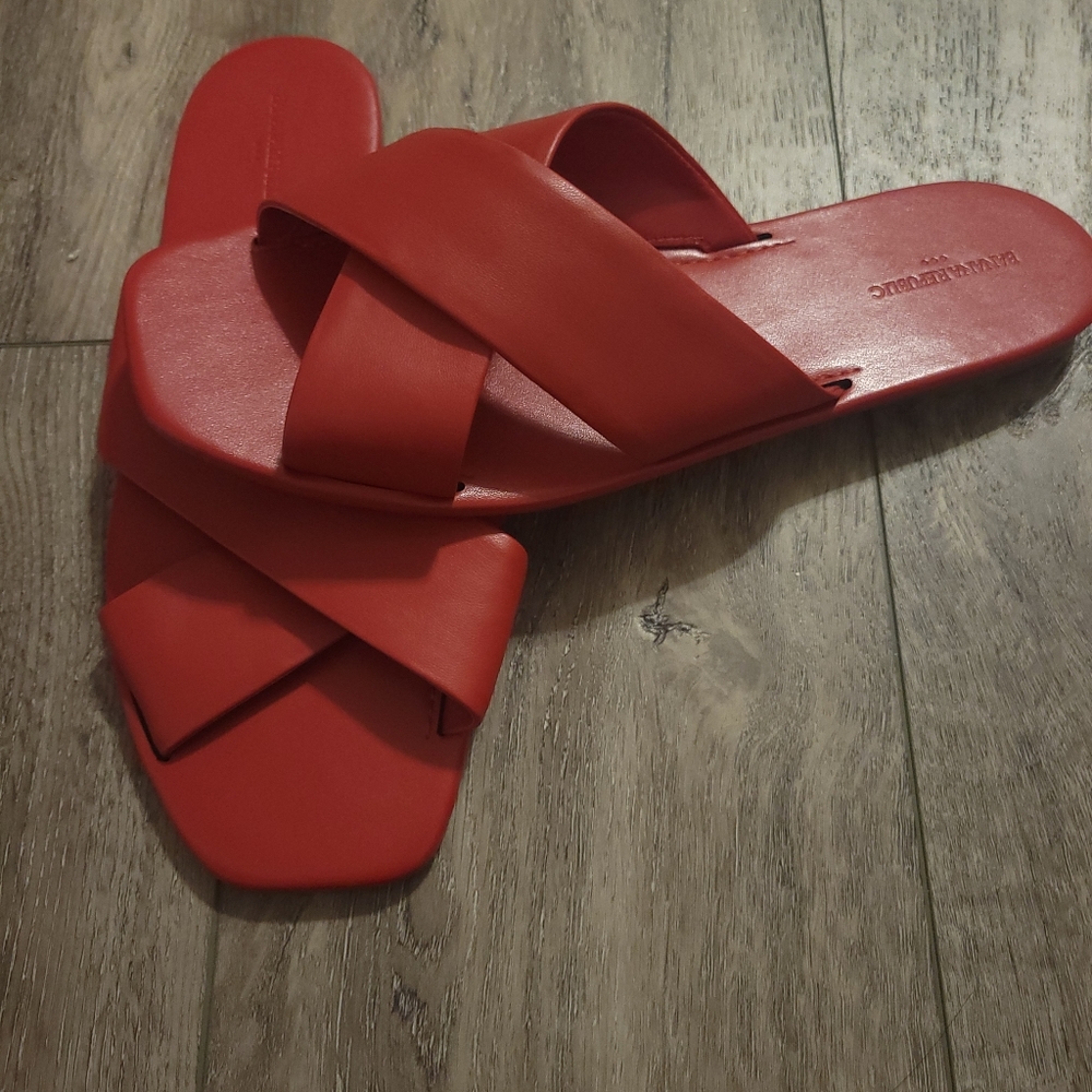 Slide sandals